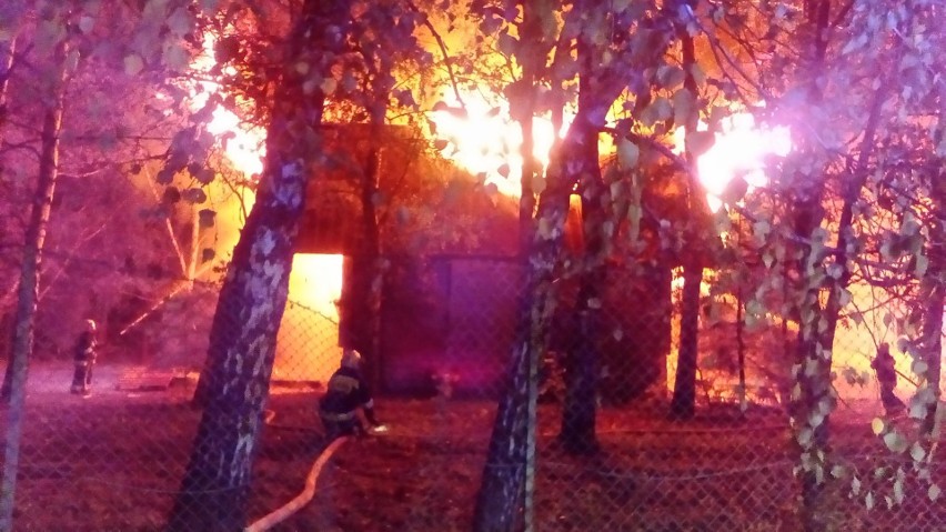 W niedzielę około godz. 1 w nocy zauważono pożar domku...