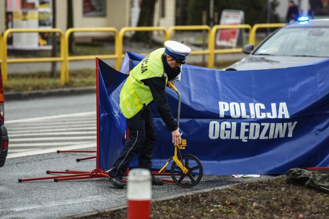 Do śmiertelnego potrącenia doszło w niedzielę wieczorem w Fabiankach. Zdjęcie ilustracyjne.