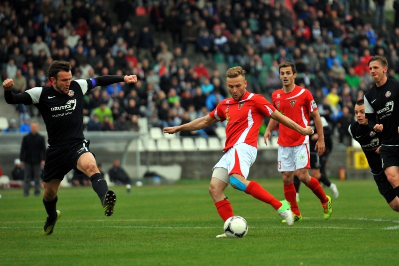 Zagłębie Sosnowiec - Bytovia Bytów 1:1. Remis w meczu na szczycie II ligi [ZDJĘCIA]