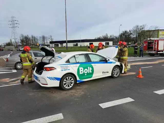 Wypadek z udziałem Bolta w okolicy Obywatelskiej na Górnej. Zobacz zdjęcia