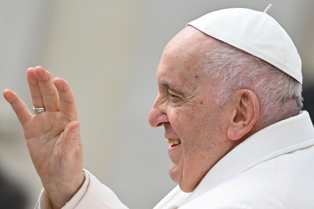 Papież Franciszek wraca do zdrowia