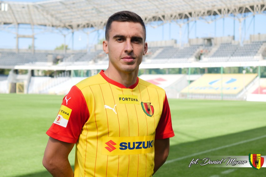 Fortuna 1 Liga. Marcel Gąsior został nowym piłkarzem Korony Kielce (ZDJĘCIA)