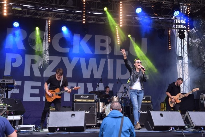 Legendarni gitarzyści zagrali na festiwalu Rockblu. Świetna muzyka, pyszne jedzenie i wyśmienita zabawa w Przywidzu [zdjęcia, wideo]