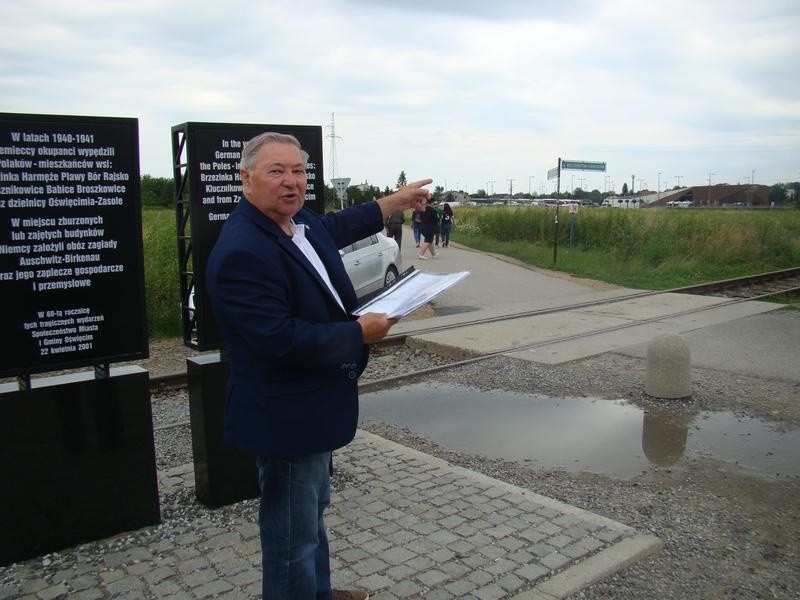 Powiat oświęcimski. Będzie nowa droga w Brzezince. Odsuną ruch samochodowy od Bramy Śmierci byłego obozu Auschwitz II - Birkenau[ZDJĘCIA]