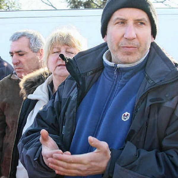 Bogdan Malinowski i pozostali protestujący czekają na ruch ze strony Ratusza