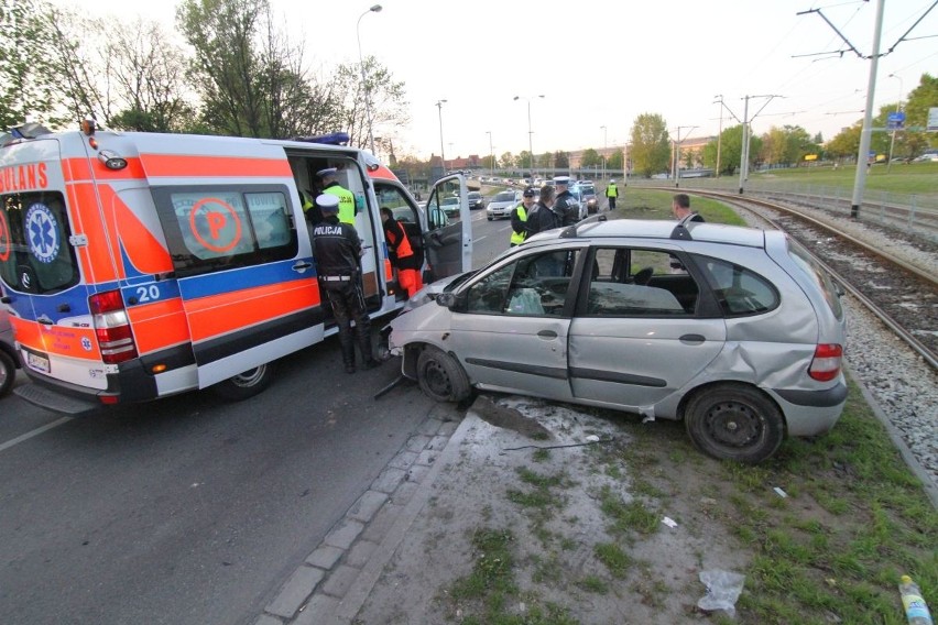 Wypadek renault na pl. Społecznym, Wrocław, 02.05.2016