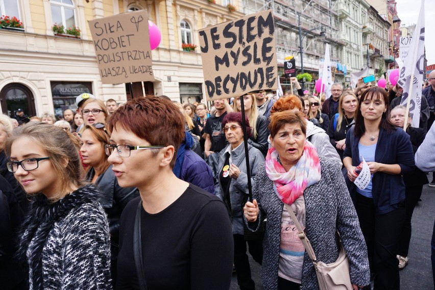 Czarny protest, czyli strajk kobiet. Tak wglądała...