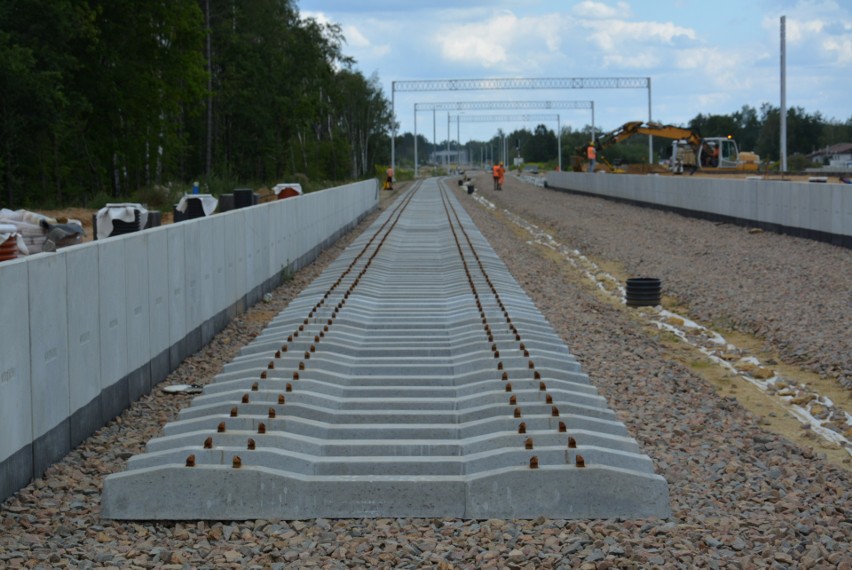 Szybka linia kolejowa Tarnowskie Góry-Zawiercie do lotniska Katowice Airport. Budowa zakończy się w przyszłym roku