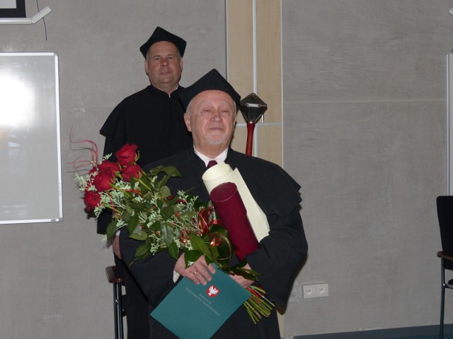 Szósty doktor honoris causa dla prof. Andrzeja Dubasa z Uniwersytetu Przyrodniczego