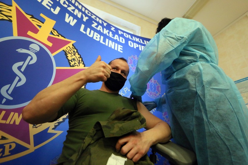 Pierwsze szczepienia przeciw Covid-19 w Szpitalu Wojskowym w Lublinie
