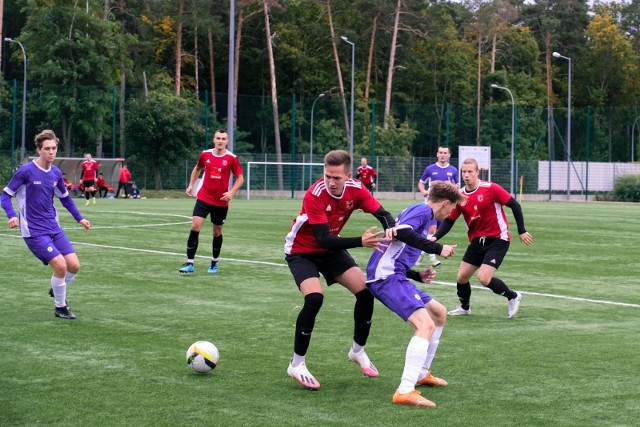 Pomorzankę Sejny (przy piłce) czekają Derby Północy ze Spartą Augustów