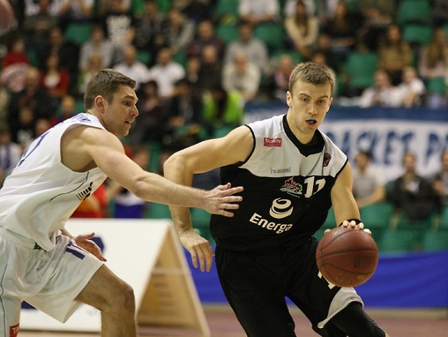 Energa Czarni pokonali w Poznaniu tamtejszy PBG Basket.