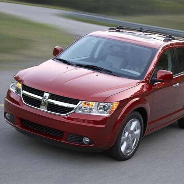 Dodge Journey dotrze do punktów dealerskich w połowie przyszłego roku.