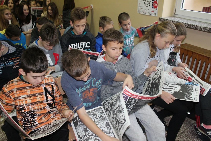 Uczniowie z Publiczego Gimnazjum w Drzonkowie