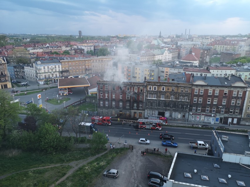 To już trzeci pożar kamienicy przy ul. Witczaka 5 w pół...