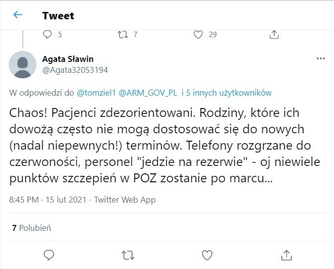 "Jedziemy na rezerwie!". Medycy bez ogródek na Twitterze o szczepieniach 