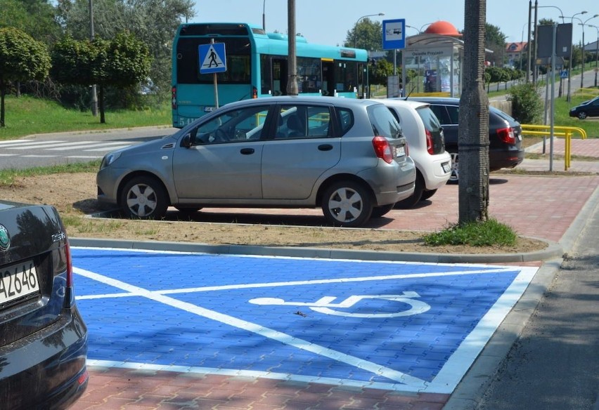 29 nowych miejsc parkingowych powstało przy ul. Bałkańskiej...