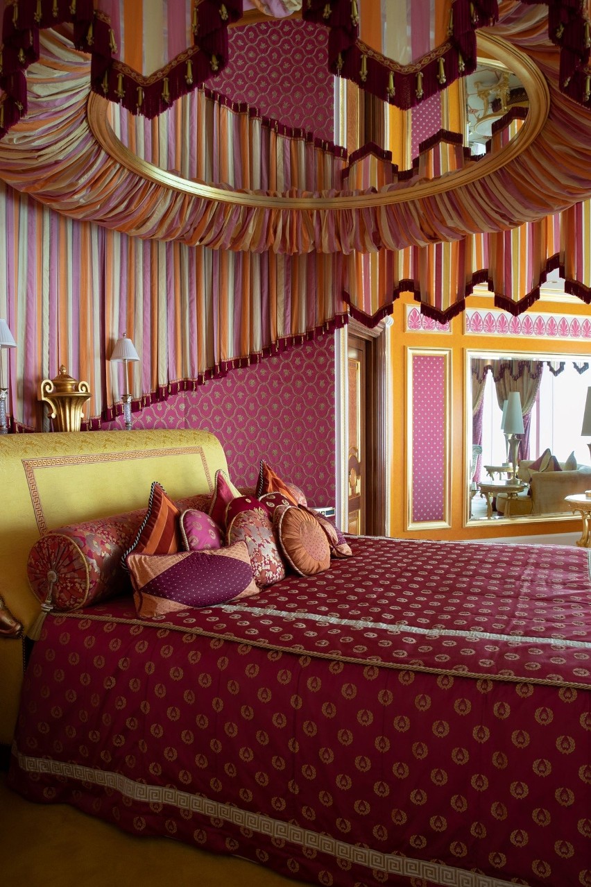Tak prezentuje się sypialnia w Apartamencie Królowej w...