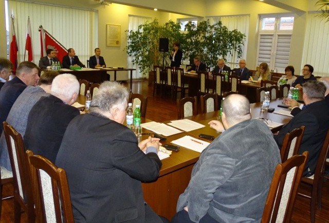 Podczas ostatniej sesji Rady Miejskiej w Zwoleniu radni przegłosowali siedem uchwał.