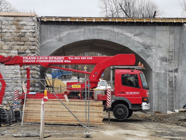 Trwają prace wykończeniowe związane z przebudową wiaduktu na ul. Siennej w Chrzanowie