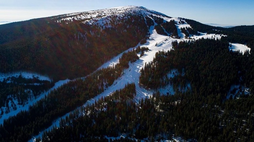 Ośrodek narciarski Pilsko ma nowego właściciela. Kompleks kupiła Grupa Zasada. Planuje stworzyć tu nowoczesny kurort dla narciarzy