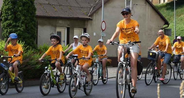Wielki Rodzinny Rajd Rowerowy w Oświęcimiu. Na starcie stanęło ponad 1000 rowerzystów małych i dorosłych [ZDJĘCIA]