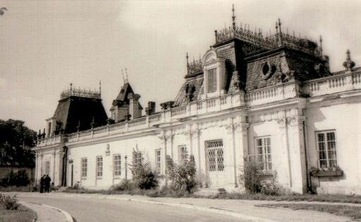 Pałac w Kozienicach, 1964