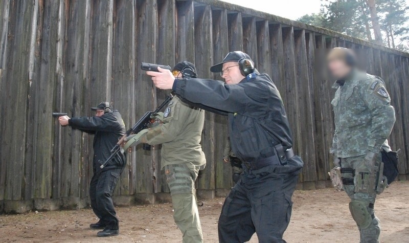 Policjanci z Wielkopolski szkolili się ze strzelania