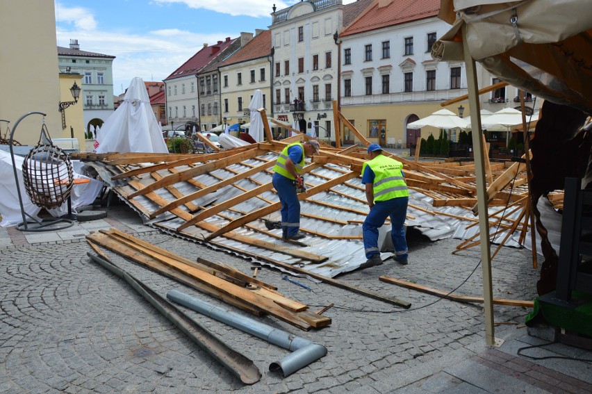 Gwałtowna burza w Tarnowie, ranni i spore zniszczenia [ZDJĘCIA INTERNAUTÓW]