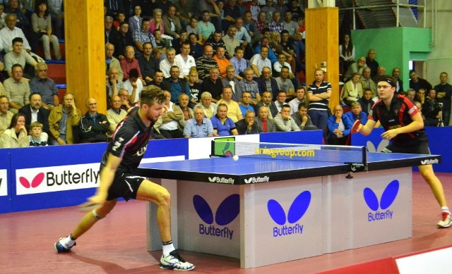 Pierwszy mecz finałowy o drużynowe mistrzostwo Polski 2014 odbył się 3 czerwca w Grudziądzu. W pierwszej partii grali Patryk Chojnowski (Olimpia/Unia, z lewej) i Daniel Górak (Bogoria).