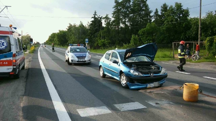 Wypadek na DK91 w Słowiku. Zderzenie dwóch samochodów przed...