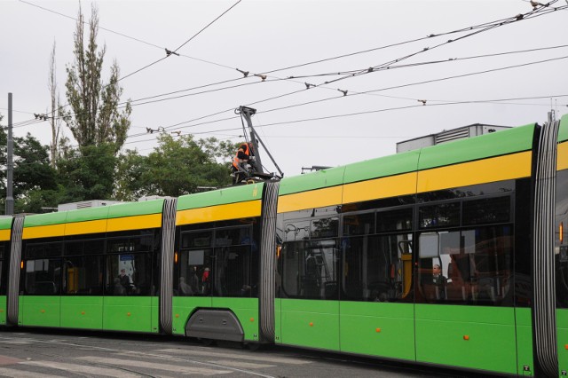 Awaria tramwaju linii numer 5 wstrzymała ruch w kierunku Górczyna w piątek, 31 stycznia po południu.