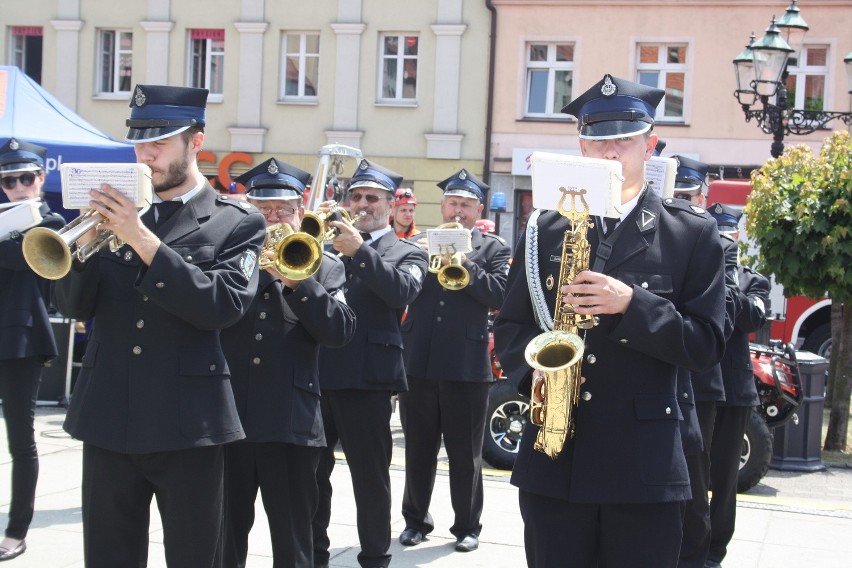 Oni ratują nasze życie. Zobacz strażaków i ich sprzęt