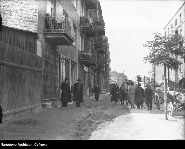 Ulica Sienkiewicza w Sosnowcu 1932Zobacz kolejne zdjęcia. Przesuń w prawo - wciśnij strzałkę lub przycisk NASTĘPNE