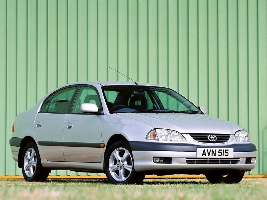 Toyota Avensis 2000 - 2002  / Fot. Toyota