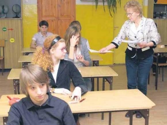 Próbny egzamin gimnazjalny 2012 - języki obce (angielski i niemiecki - testy, odpowiedzi)