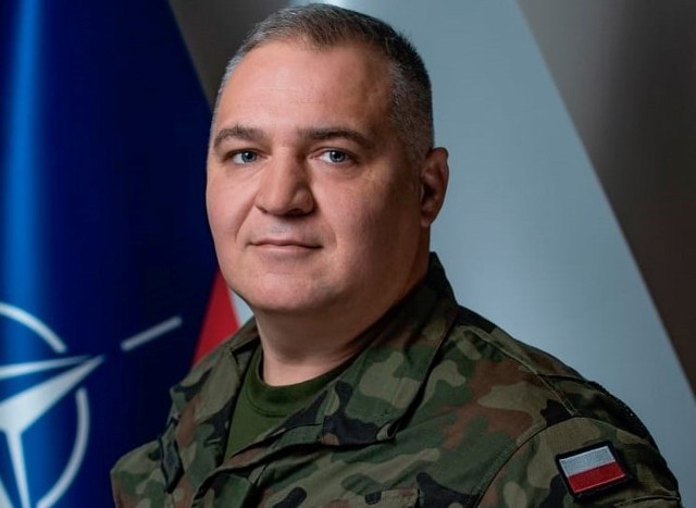 Płk Rafał Miernik służbę wojskową rozpoczął w 1995 roku jako żołnierz ochotnik Zasadniczej Służby Wojskowej