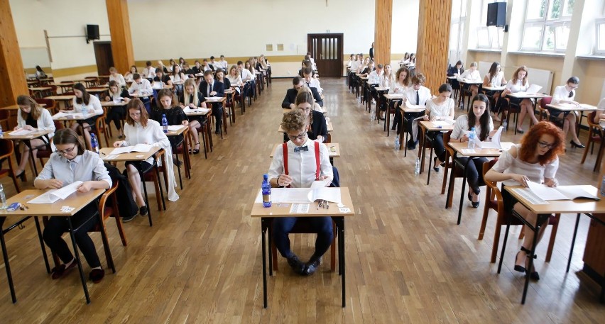 Zgodnie z planem matury powinny się zacząć 6 maja. Wcześniej...