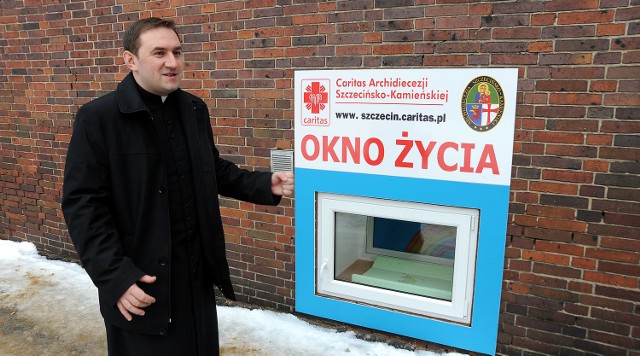 W poniedziałek rano w Oknie Życia znaleziono dziewczynkę.