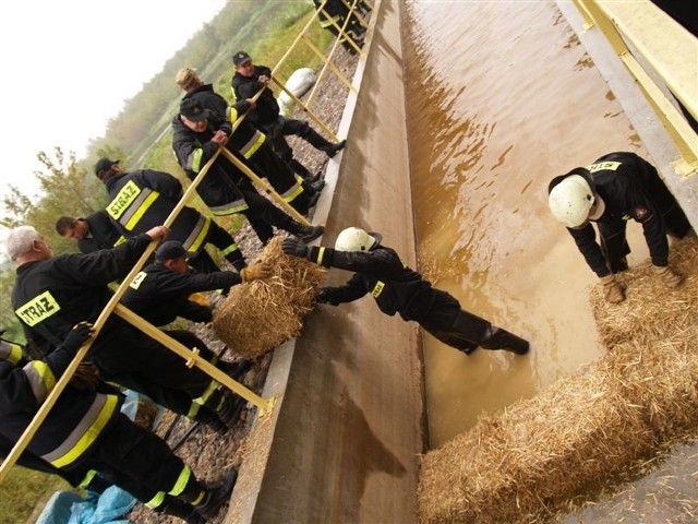 Mieszkańcy kilku wsi w gminie Lelis będa się uczyć, co robić w razie klęski lub zagrożenia