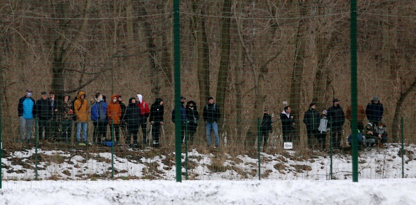 Zobacz kolejne zdjęcia. Przesuwaj zdjęcia w prawo - naciśnij...