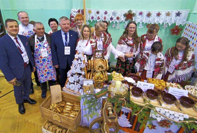 Koło Gospodyń Wiejskich „Kozaki” z Grzybowa wywalczyło drugie miejsce na etapie wojewódzkim konkursu "Bitwa Regionów".