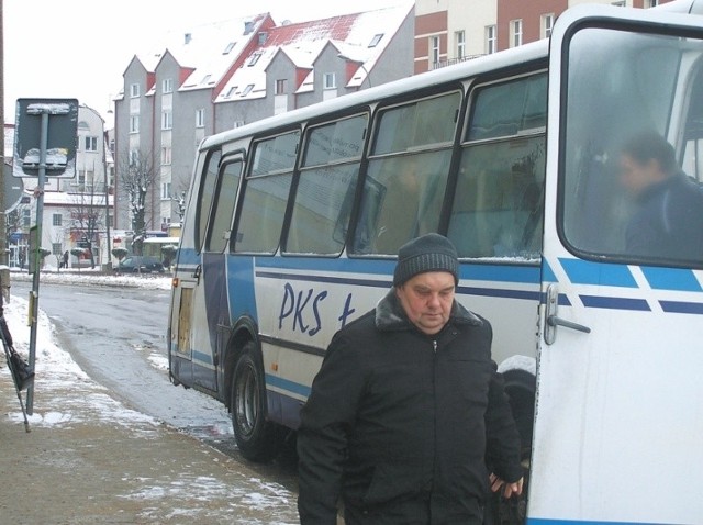 W Ełku zatrzymywanie się na przystankach na razie jest bezpłatne. W Giżycku przewoźnicy płacą 5 groszy.