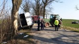 Tragiczny wypadek w Borkowie, w gm. Morzeszczyn w środę 3 kwietnia [3.04]. Siedem osób rannych. Bus uderzył w drzewo  [AKTUALIZACJA]  