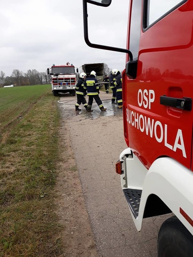 W środę strażacy OSP Suchowola zostali wezwani do dosyć nietypowego zdarzenia. Musieli gasić płonące jaja.
