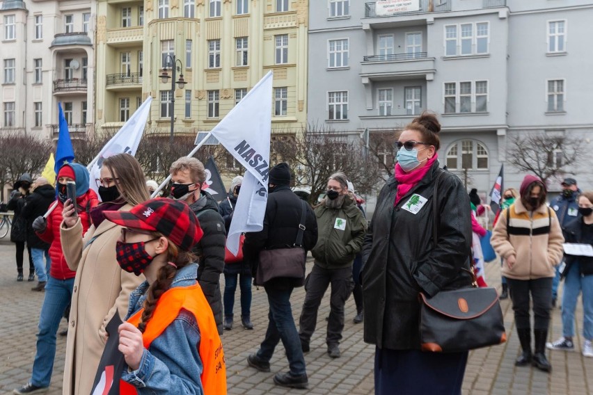 W niedzielę (7 marca 2021 r.) uczestnicy VI Manify...