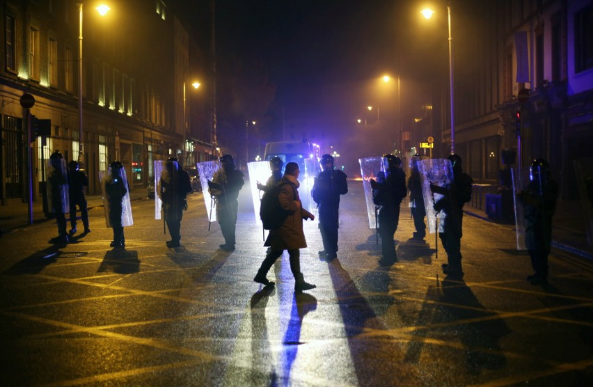 Nożownik zaatakował ludzi na środku ulicy Dublina. Ranił pięć osób. Co wiadomo w tej sprawie?