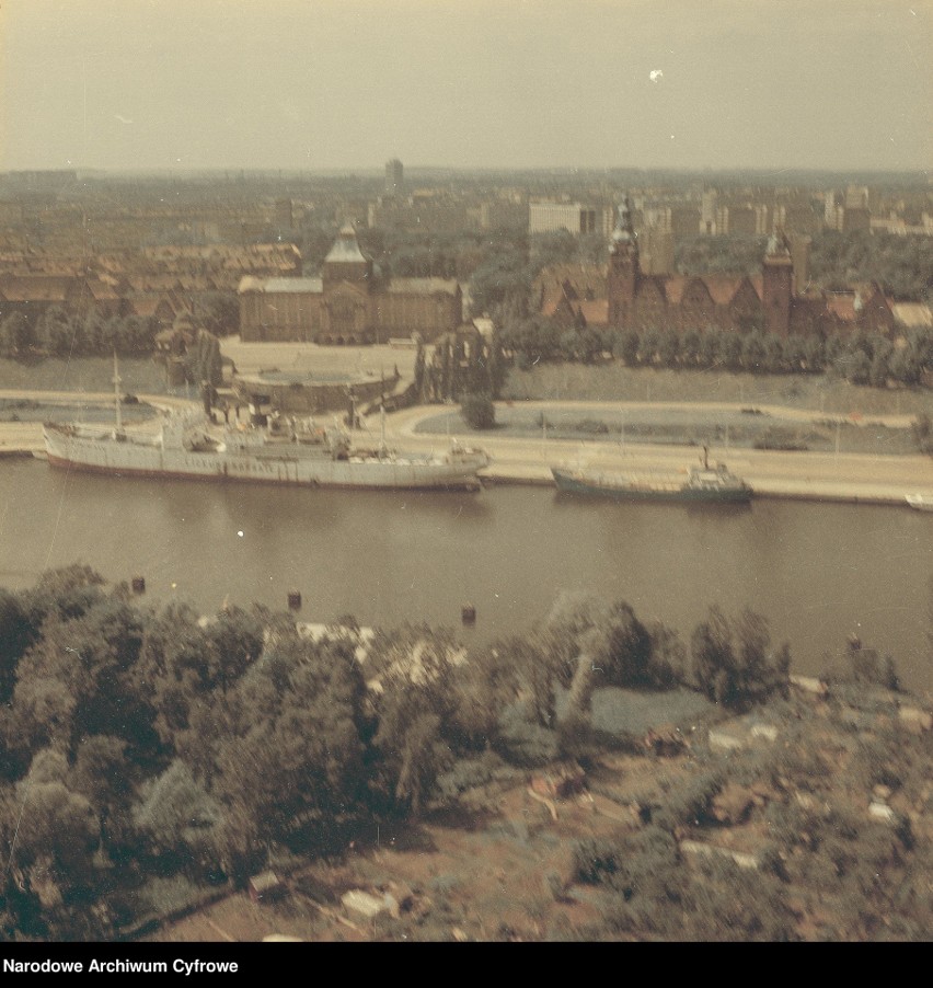 Szczecin w latach 80. z lotu ptaka! Zobacz, jak zmieniło się miasto! [ZDJĘCIA]