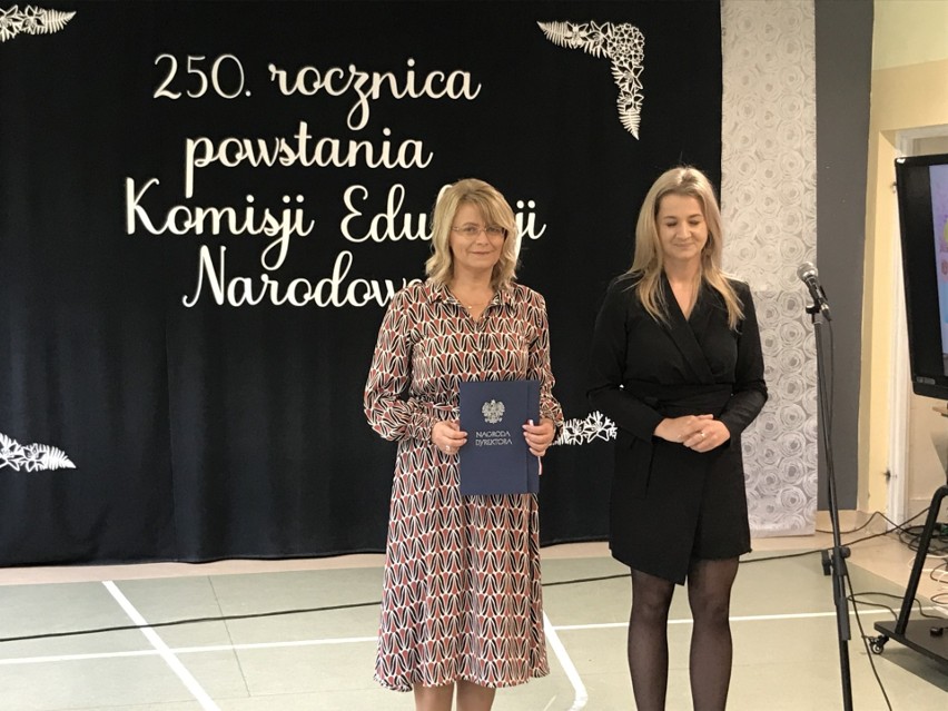 Obchody 250. rocznicy powstania Komisji Edukacji Narodowej w Szkole Podstawowej w Bilczy. Piękna uroczystość