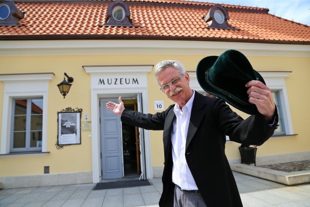 Andrzej Lechowski, dyrektor Muzeum Podlaskiego, proponuje sfilmowanie białostockiej legendy o Giedyminie w galerii